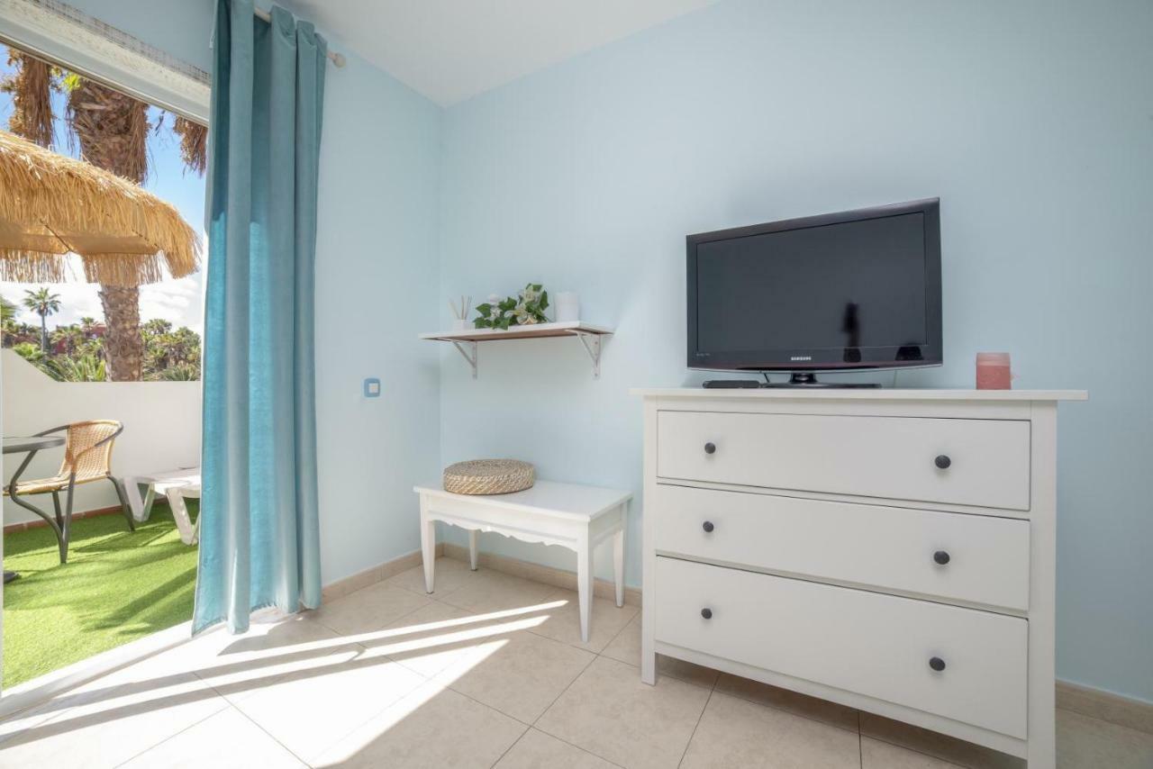 Oasis Royal 13 Vista Piscina By Lightbooking